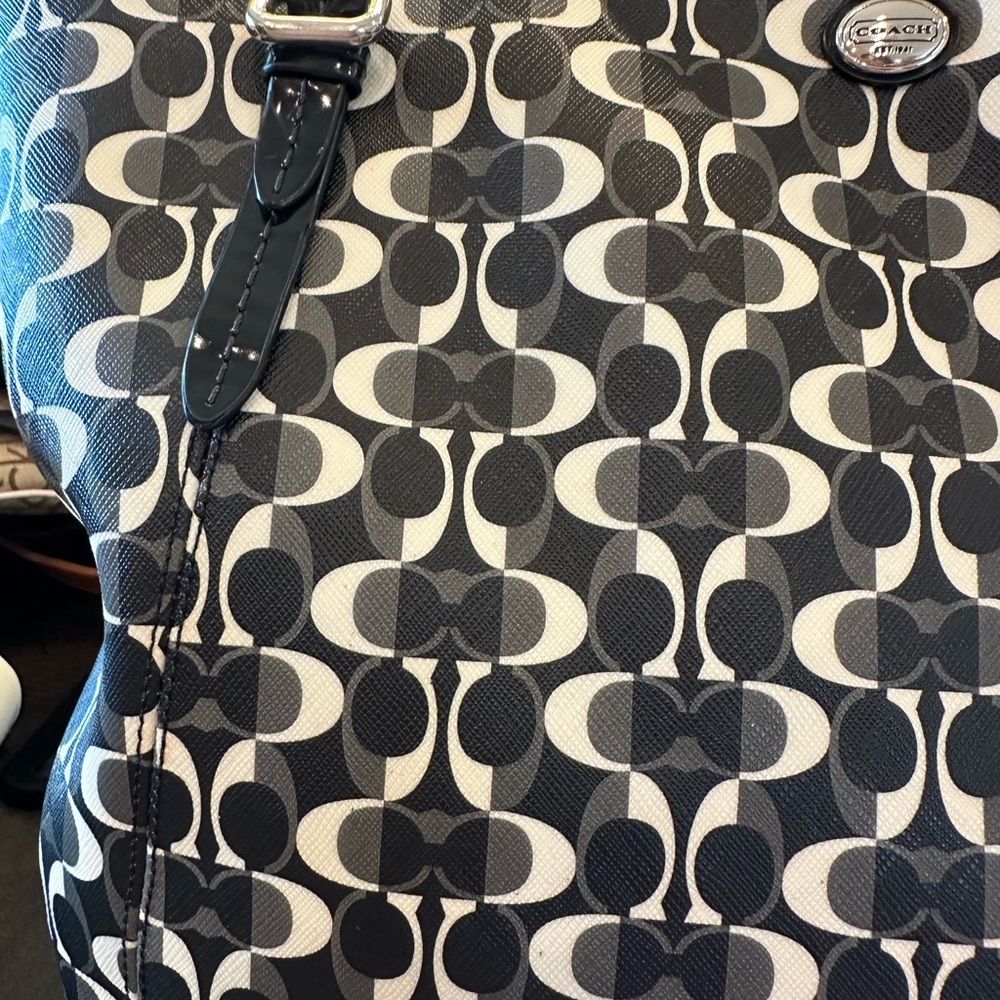 Coach Black & Cream Signature Print Tote with Wristlet - Picture 10 of 16